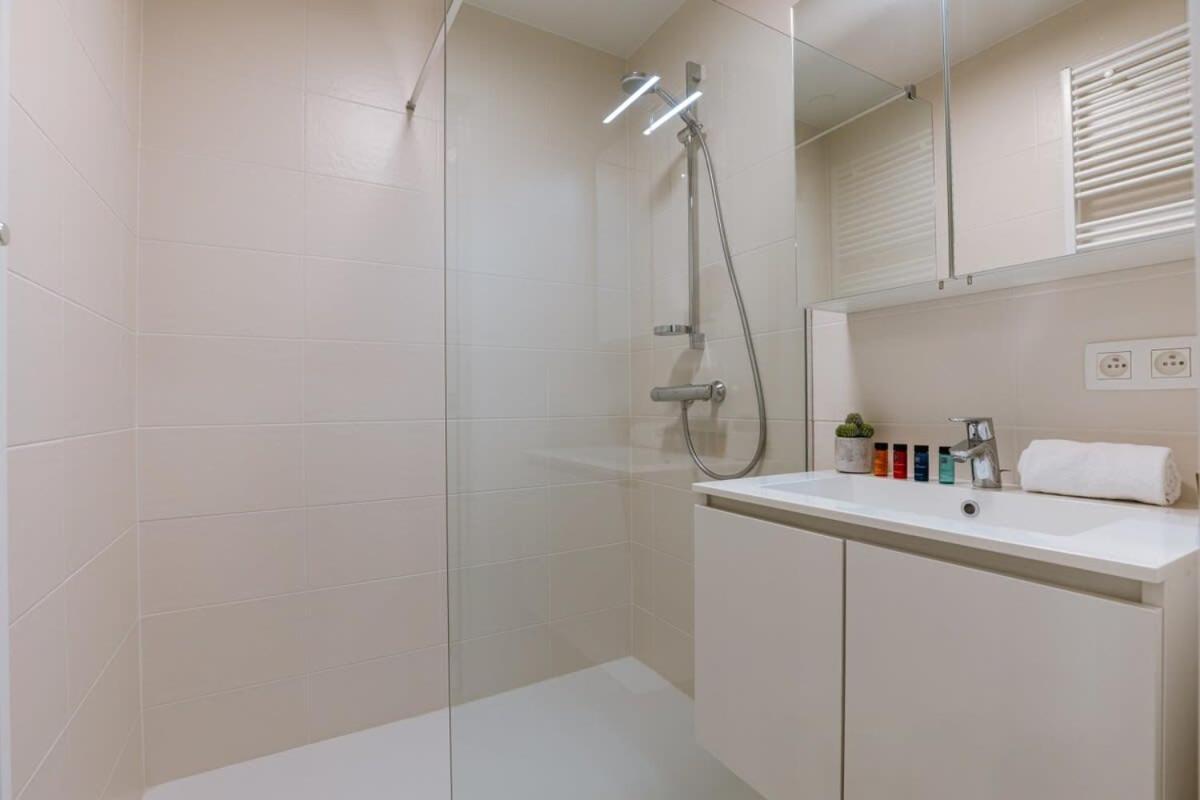 Huswell - Bright Apartment Only 5 Minutes From The Beach Middelkerke Exterior photo